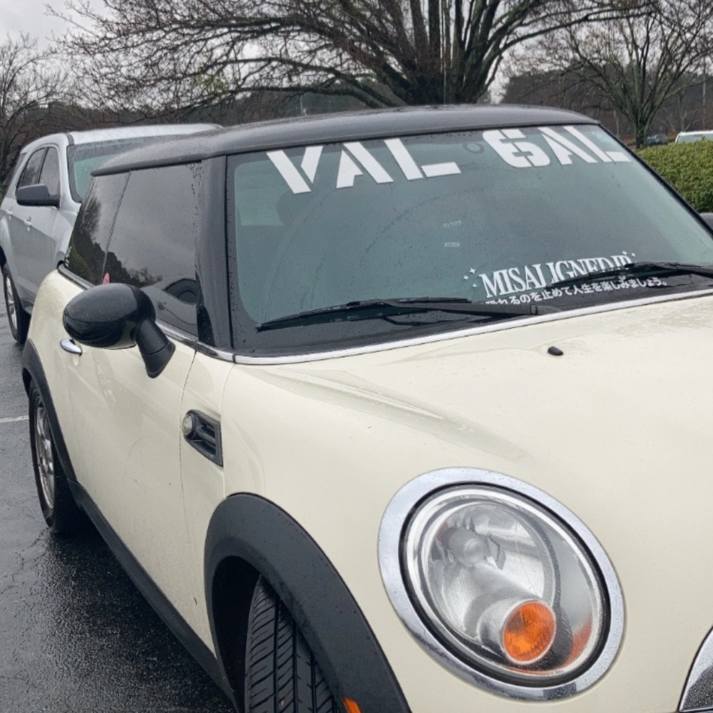 Meet your Posher, Val